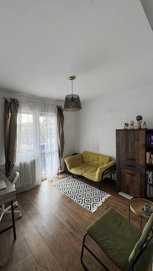 Apartament 3 camere - Gheorghe Lazar - etaj intermediar cu lift