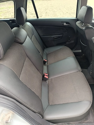 Dezmembrez Opel Astra H Station Wagon Z19DT 120 CP - imagine 4