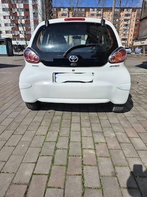 Vand Toyota Aygo 1.0 benzină  - imagine 4