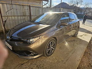 Toyota Auris an 2018 1.8 benzina+hibrid - imagine 3