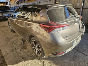 Toyota Auris an 2018 1.8 benzina+hibrid - imagine 5