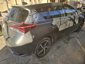 Toyota Auris an 2018 1.8 benzina+hibrid - imagine 7