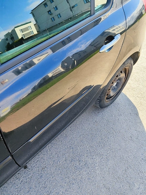 Renault Clio 3 1.5 DCI - imagine 5