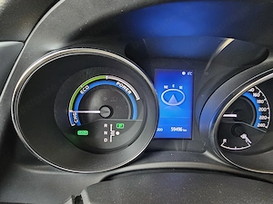 Toyota Auris an 2018 1.8 benzina+hibrid - imagine 9