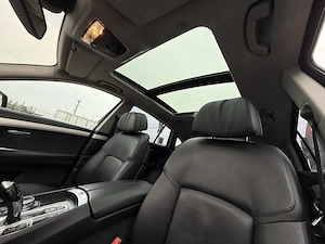 BMW Seria 5GT 3.0 xDrive - imagine 8