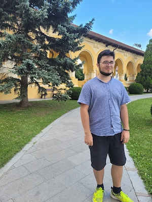 Tânăr 26 ani, caut doamnă matură pentru răsfăț reciproc - imagine 2