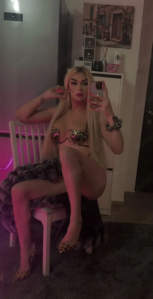 Ruby Regina - Transsexuala activa pasiva-stapana  - imagine 2