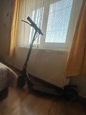 Trotineta electrică 