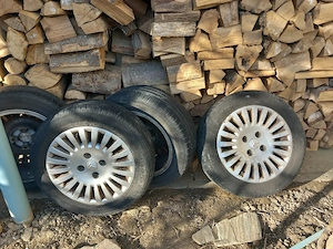 Roti de vara pe janta aluminiu.