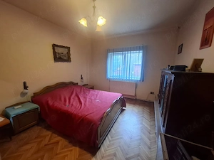 Baia Mare (str. Barajului)   casa dispusa pe parter, suprafata cca.110 mp, teren 600 mp - imagine 2