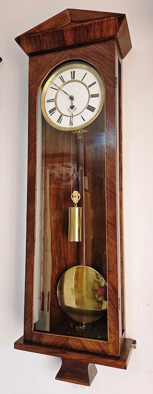 Ceas de perete cu pendul si o greutate Biedermeier  