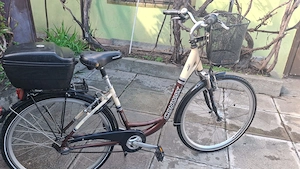 Vând bicicletă stare foarte buna.