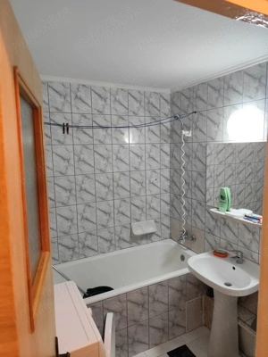 Apartament 3 camere, 2 băi,complet mobilat și utilat, Locație excelentă, etaj 6 - imagine 3