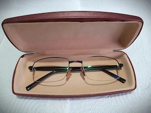 2 perechi de ochelari de vedere + 2 etuiuri - imagine 2