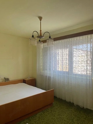 Vand apartament , 3 camere . semidecomandat , etaj 2 , Micro 3 - imagine 9