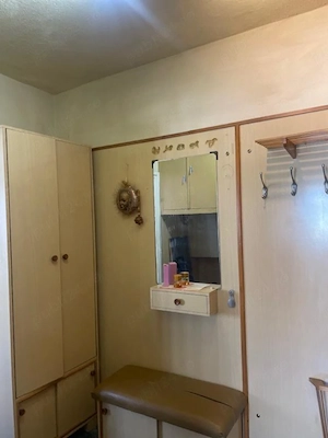 Vand apartament , 3 camere . semidecomandat , etaj 2 , Micro 3 - imagine 8