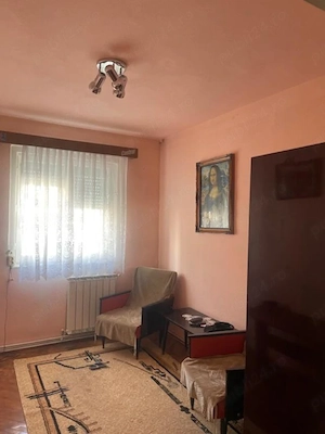 Vand apartament , 3 camere . semidecomandat , etaj 2 , Micro 3 - imagine 13