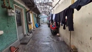 Teren 250 mp si casa batraneasca toate utilitatile