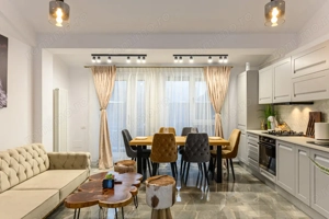 Apartament unic in PREDEAL – LUX, vedere la partie cu terasa si parcare - imagine 10