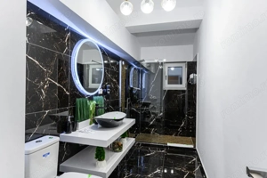 Apartament unic in PREDEAL – LUX, vedere la partie cu terasa si parcare - imagine 15