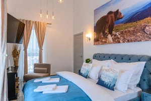 Apartament unic in PREDEAL – LUX, vedere la partie cu terasa si parcare - imagine 9