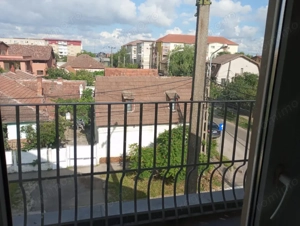 Pensiune de vanzare cu 15 camere cu baie proprie, suprafata utila 550 mp - imagine 3