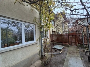 Casa-vila de vanzare in Alexandria teren 1050 mp pretabil comercial - imagine 5