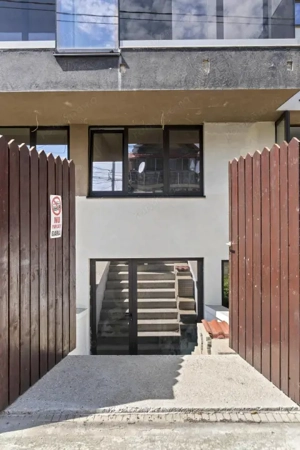 Cladire cu 5 apartamente de vanzare - imagine 19