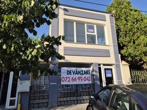 Casă de vânzare în Alexandria – Central, 7 camere, 4 spații comerciale, renovată