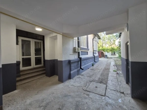 Casă de vânzare în Alexandria – Central, 7 camere, 4 spații comerciale, renovată - imagine 17