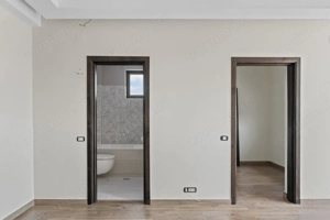 Cladire cu 5 apartamente de vanzare - imagine 8