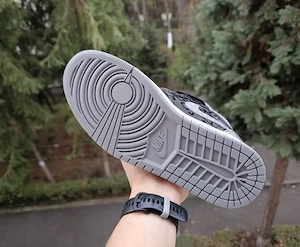 Nike Air Jordan 1 Mid 