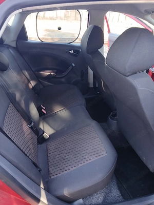 Seat ibiza 1,2 benzina 2009  aer conditionat.jante aliaj,comenzi volan. - imagine 7