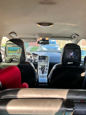 vand volvo xc60 2.4 d5 awd - imagine 5