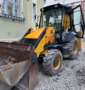  Vand Buldoexcavator JCB 3cx 2010 joystick