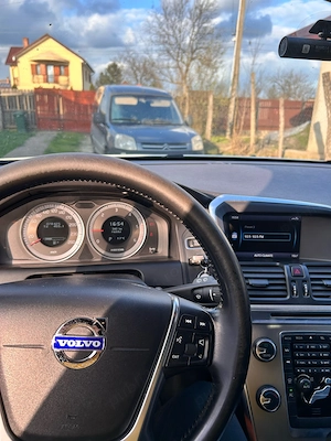 vand volvo xc60 2.4 d5 awd - imagine 6