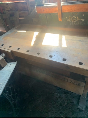 Vând banc de lucru .Anul 1985 fabricat. - imagine 2