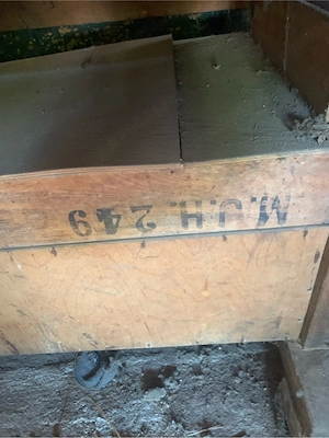 Vând banc de lucru .Anul 1985 fabricat. - imagine 3