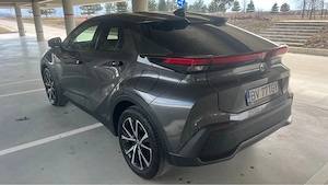 Toyota C-HR 1.8 HEV 140CP Predare Leasing - imagine 2