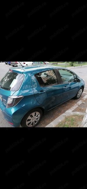 Vând Toyota Yaris hybrid 2012 - imagine 3