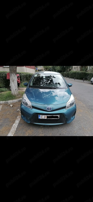 Vând Toyota Yaris hybrid 2012 - imagine 4
