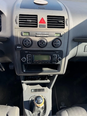 VW Touran   1.9 TDI 105cp   An Model 2 Locuri    - imagine 13