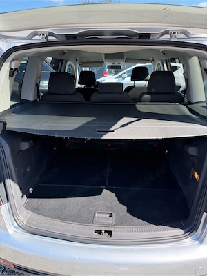 VW Touran   1.9 TDI 105cp   An Model 2 Locuri    - imagine 14