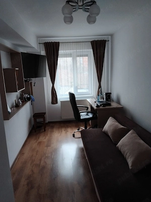 Vând apartament cu 2 camere zona Vlaicu Pizza 5 Colțuri  - imagine 6