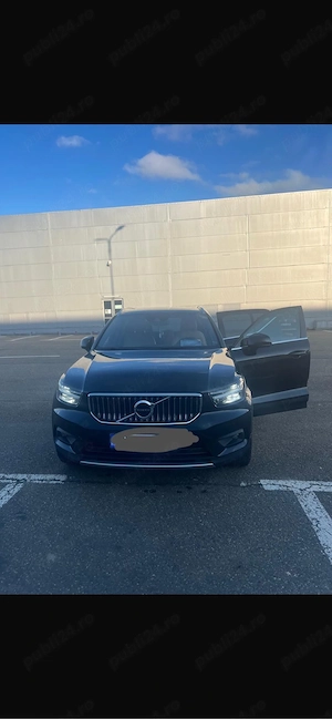 vand Volvo XC40  - imagine 4