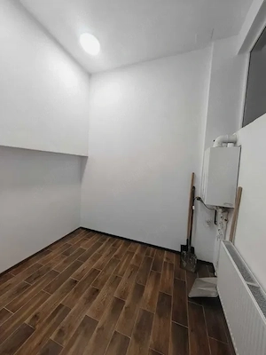 Vand spatiu comercial office - 117mp, str. Unirii, Petroșani - imagine 7