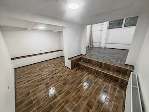 Vand spatiu comercial office - 117mp, str. Unirii, Petroșani - imagine 6