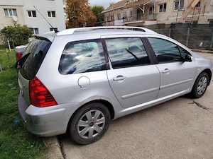Vând Peugeot 307sw 7 locuri  - imagine 2