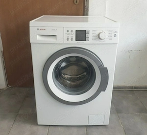 Bosch    capacitate 7 kg.