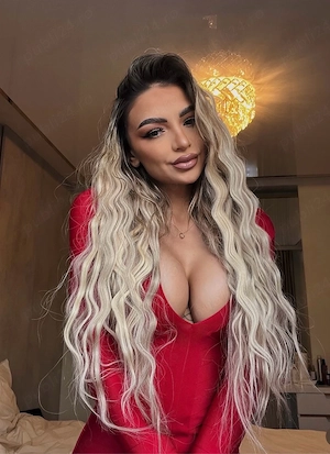 Siliconată HOOT ! Conf pe wapp!Ofer și masaj erotic sau de relaxare. 